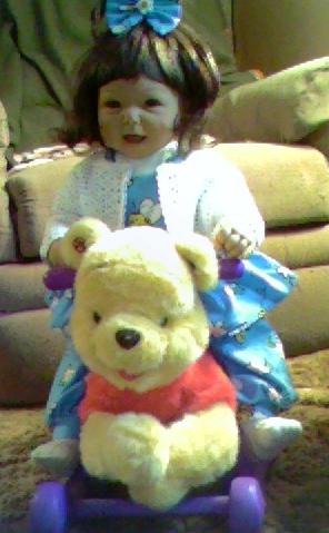 lindseyonpooh.jpg